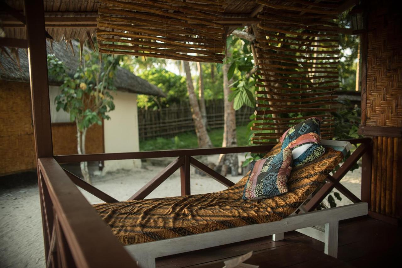 Simeulue Surflodges Lasikin Екстериор снимка
