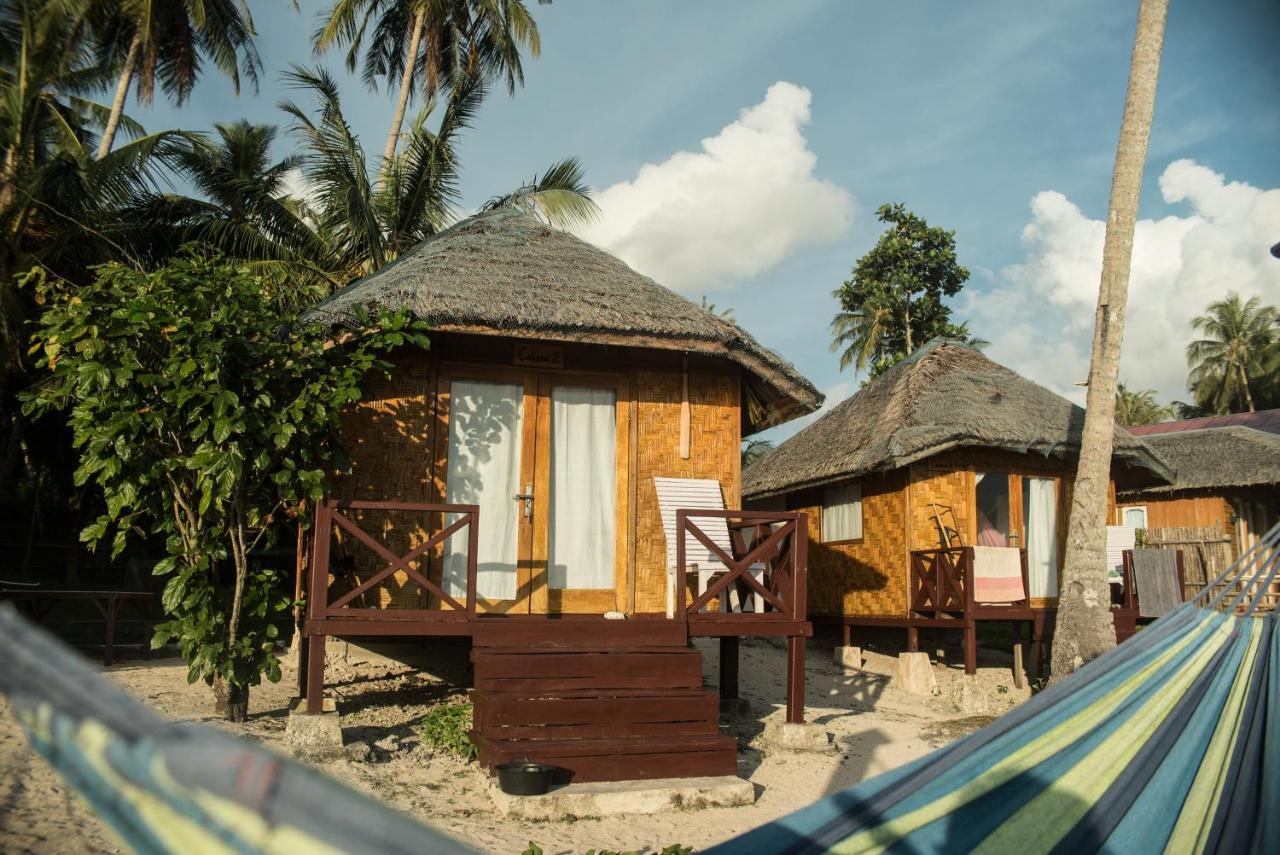 Simeulue Surflodges Lasikin Екстериор снимка