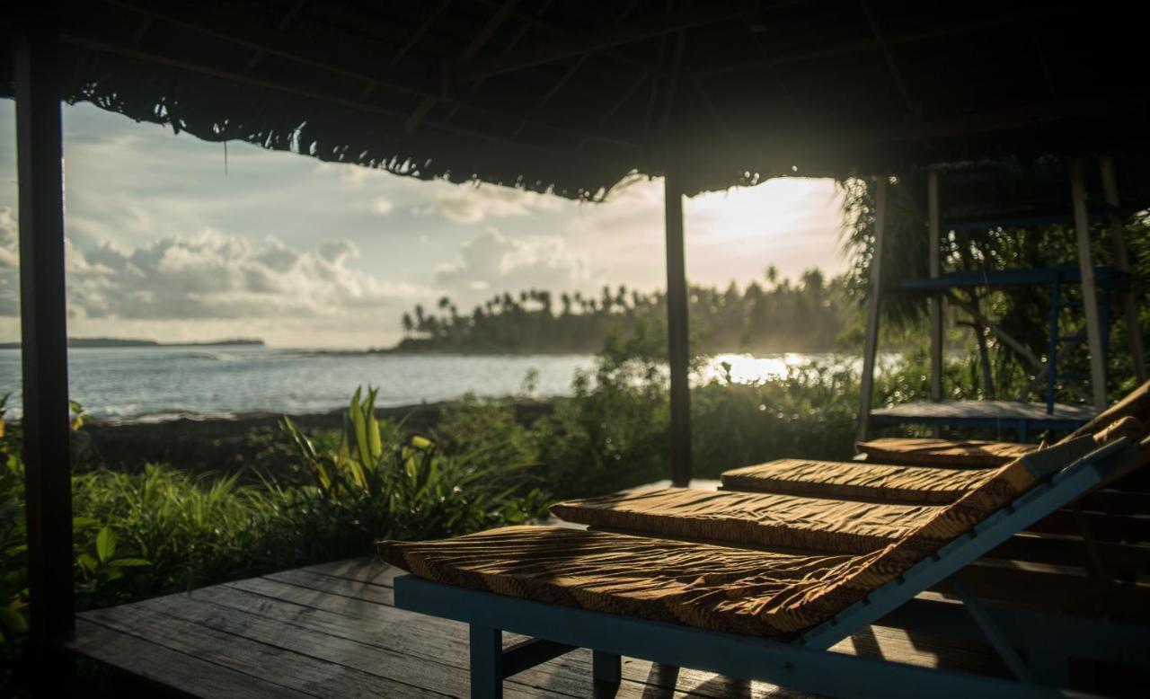 Simeulue Surflodges Lasikin Екстериор снимка