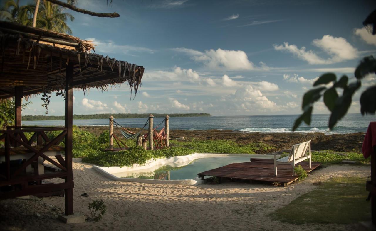 Simeulue Surflodges Lasikin Екстериор снимка