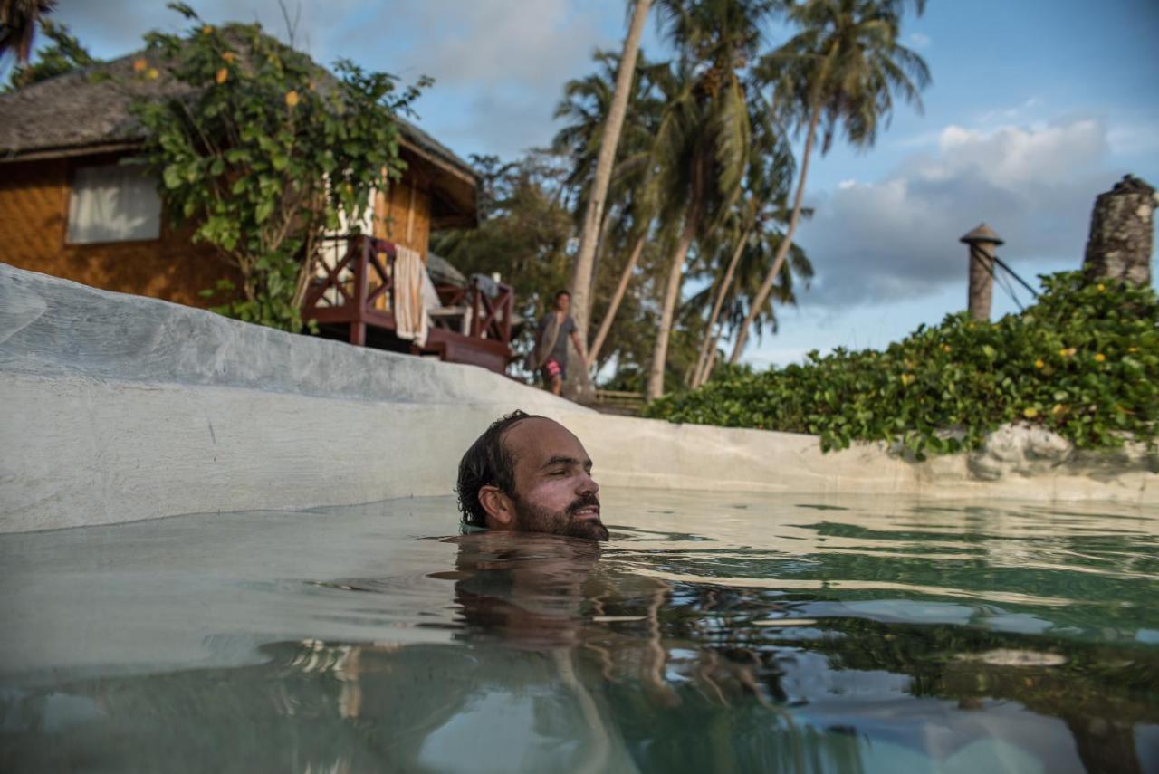 Simeulue Surflodges Lasikin Екстериор снимка